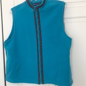 Susan Graver style turquoise vest with pretty trim in EUC.